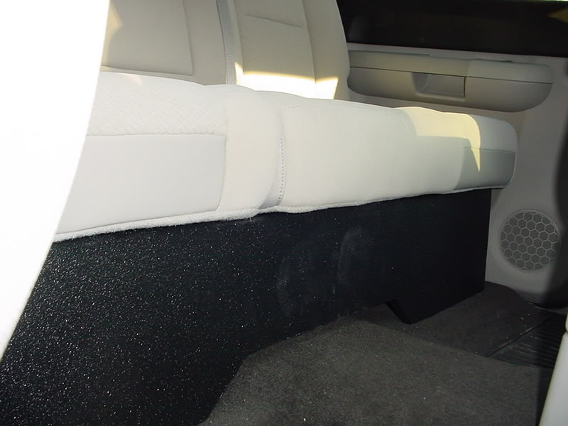 2008 Up Chevy-Gmc Crew Cab Single 8" Subwoofer Box